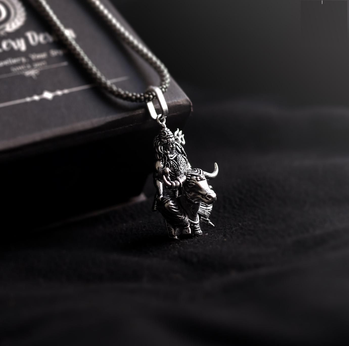 Shiv ji & Nandi Silver Pendant with Chain